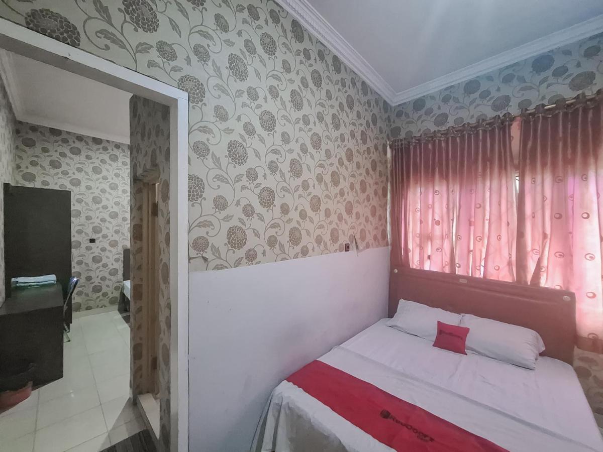 Reddoorz @ Hotel Arwana Safari Puncak Tagalbato Exterior photo
